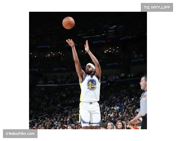 勇士九人轮换残阵大胜灰熊,团队助攻37次展现体系深度 勇士九人轮换残阵大胜灰熊,团队助攻37次展现体系深度